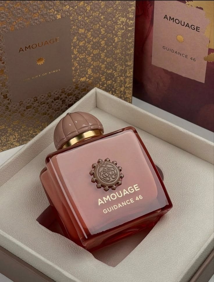 İxora Tender Haze ve Amouage Guidance 46: Niş Dünyanın Yeni Efsanesi